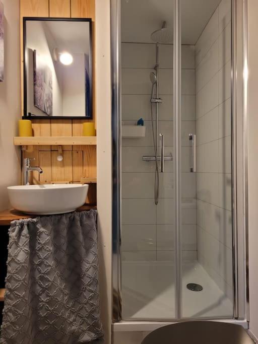 La Maisonnette Sous Le Cerisier Bergonne エクステリア 写真