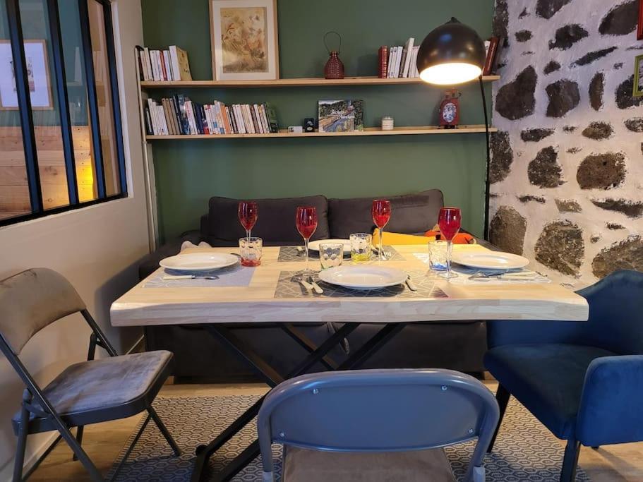 La Maisonnette Sous Le Cerisier Bergonne エクステリア 写真